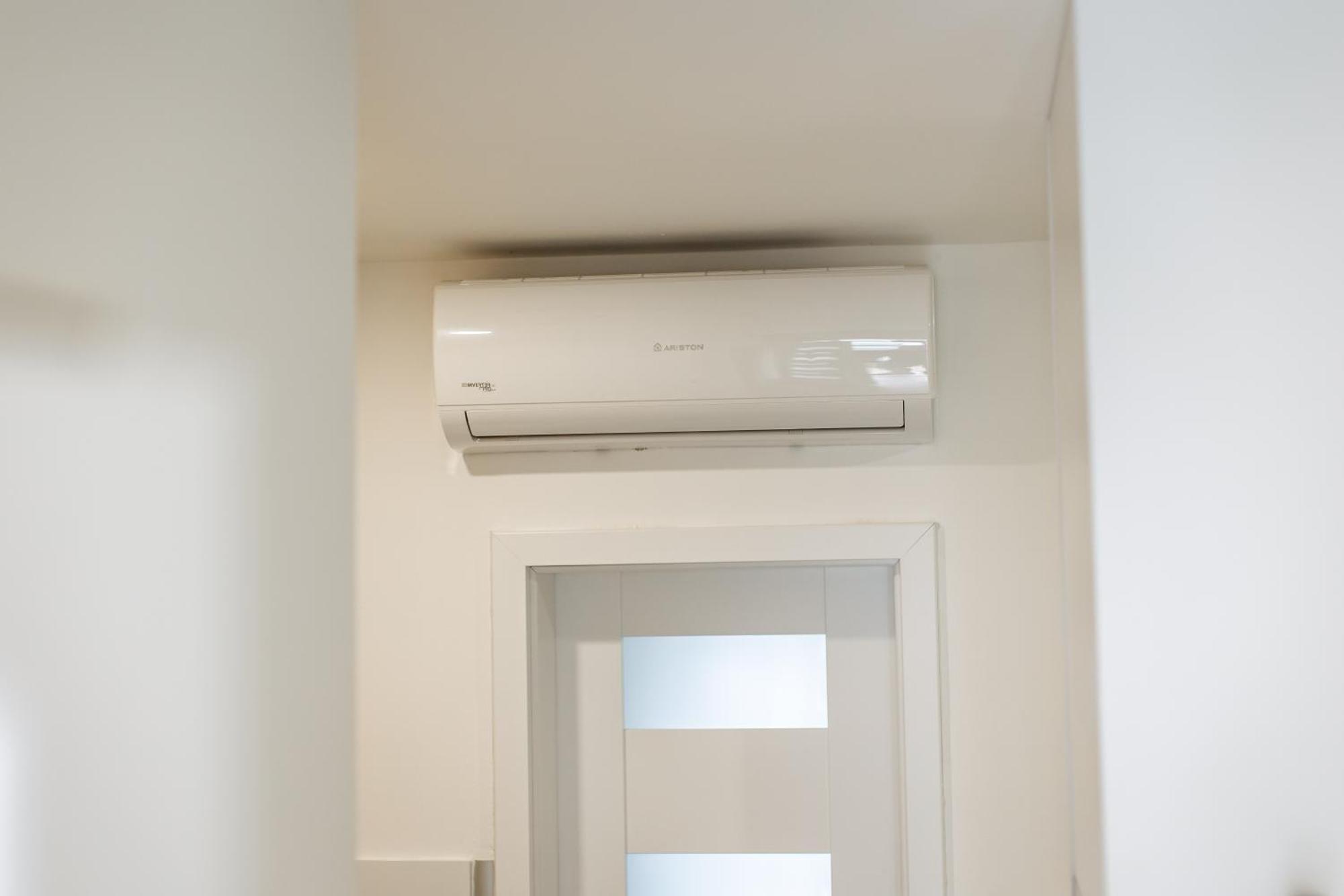 Cozy Studio Apartment In Osijek - Self Check In Exterior foto